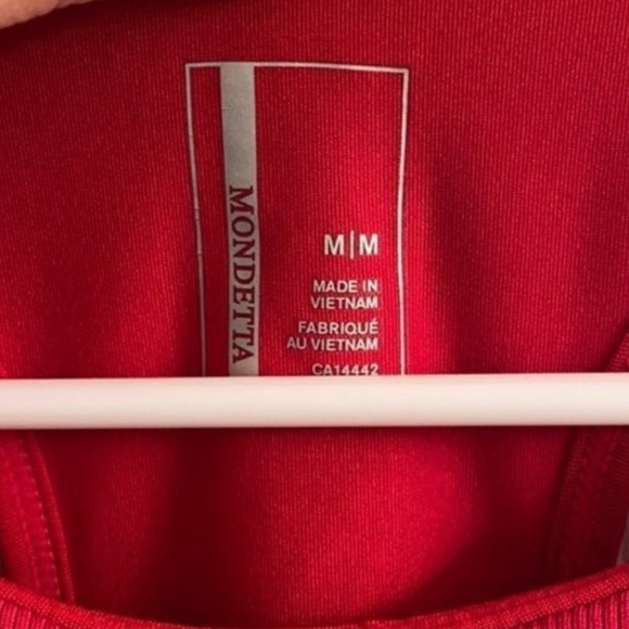 Mondetta Ribbed Red Workout Crop Top - Picture 3 of 7